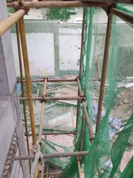 2021年建設(shè)工程文明施工管理實(shí)踐與要求